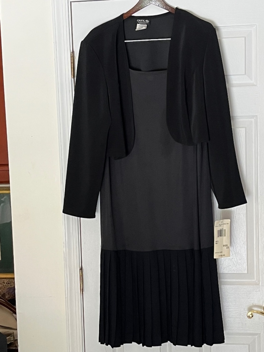Onyx Women’s Black Sleeveless Evening/Cocktail Dress with Jacket - 22W